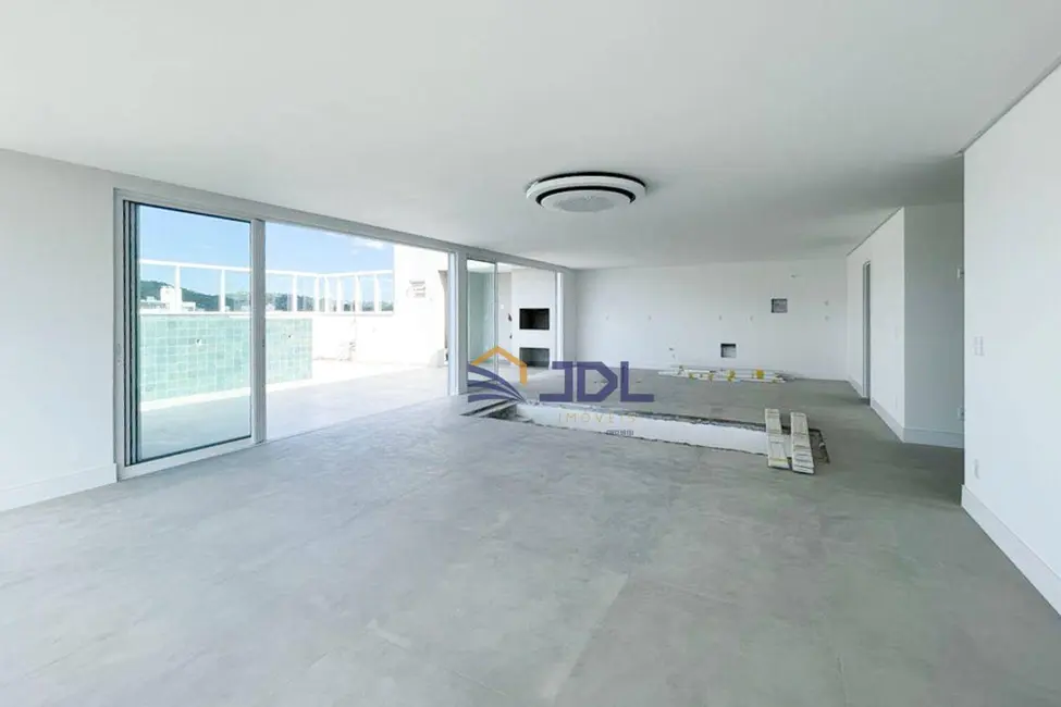 Cobertura com 5 quartos à venda, 459m2 em Vila Nova, Blumenau - SC - imagem 7 Foto 7 de Cobertura com 5 quartos à venda, 459m2 em Vila Nova, Blumenau - SC