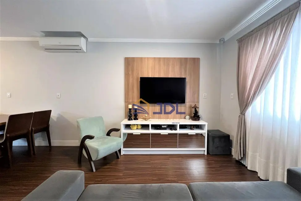 Sobrado com 3 quartos à venda, 91m2 em Velha Central, Blumenau - SC - imagem 8 Foto 8 de Sobrado com 3 quartos à venda, 91m2 em Velha Central, Blumenau - SC