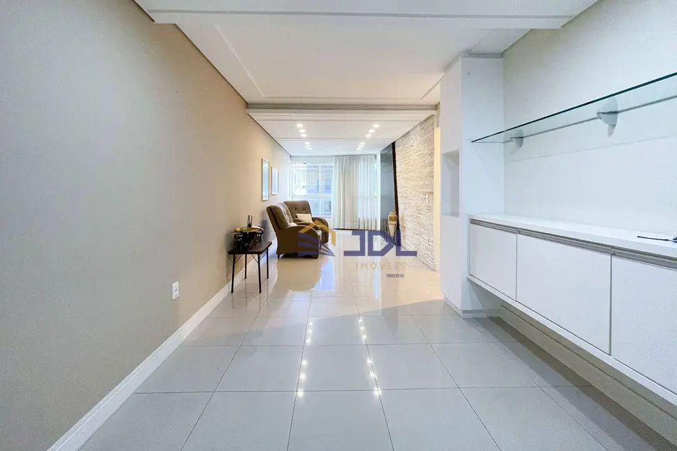 Apartamento com 2 quartos à venda, 120m2 em Vila Nova, Blumenau - SC - imagem 9 Foto 9 de Apartamento com 2 quartos à venda, 120m2 em Vila Nova, Blumenau - SC