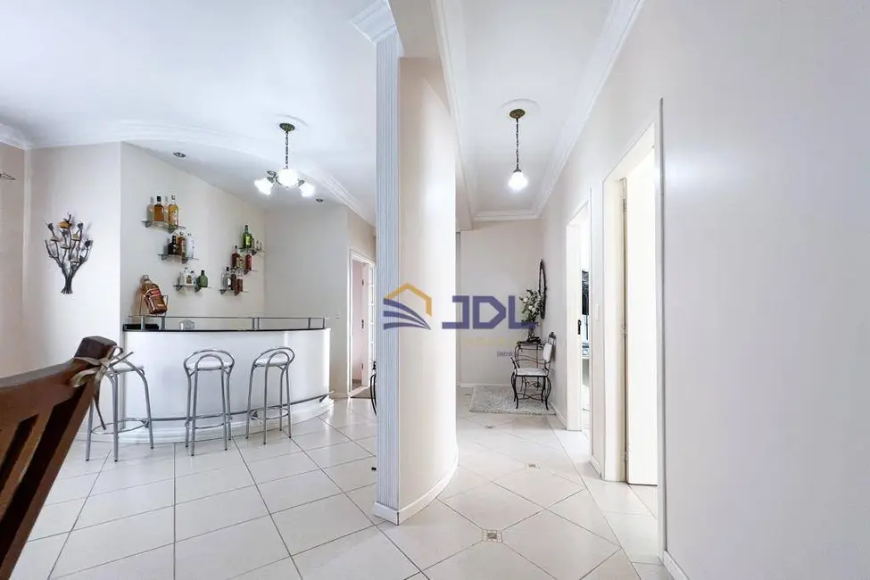 Casa com 3 quartos à venda, 700m2 em Velha, Blumenau - SC - imagem 7 Foto 7 de Casa com 3 quartos à venda, 700m2 em Velha, Blumenau - SC