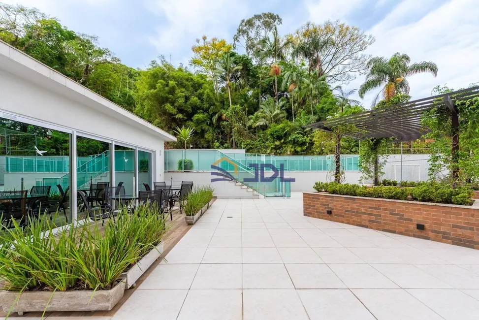 Apartamento com 3 quartos à venda, 204m2 em Vila Nova, Blumenau - SC - imagem 4 Foto 4 de Apartamento com 3 quartos à venda, 204m2 em Vila Nova, Blumenau - SC