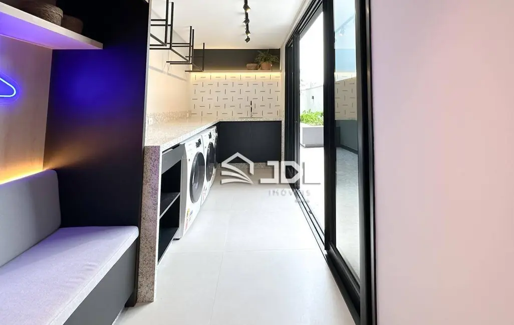 Apartamento com 1 quarto à venda, 34m2 em Centro, Blumenau - SC - imagem 8 Foto 8 de Apartamento com 1 quarto à venda, 34m2 em Centro, Blumenau - SC