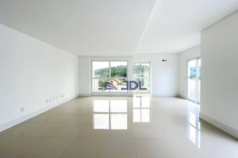 Cobertura com 3 quartos à venda, 376m2 em Vila Nova, Blumenau - SC - imagem 1 Foto 1 de Cobertura com 3 quartos à venda, 376m2 em Vila Nova, Blumenau - SC