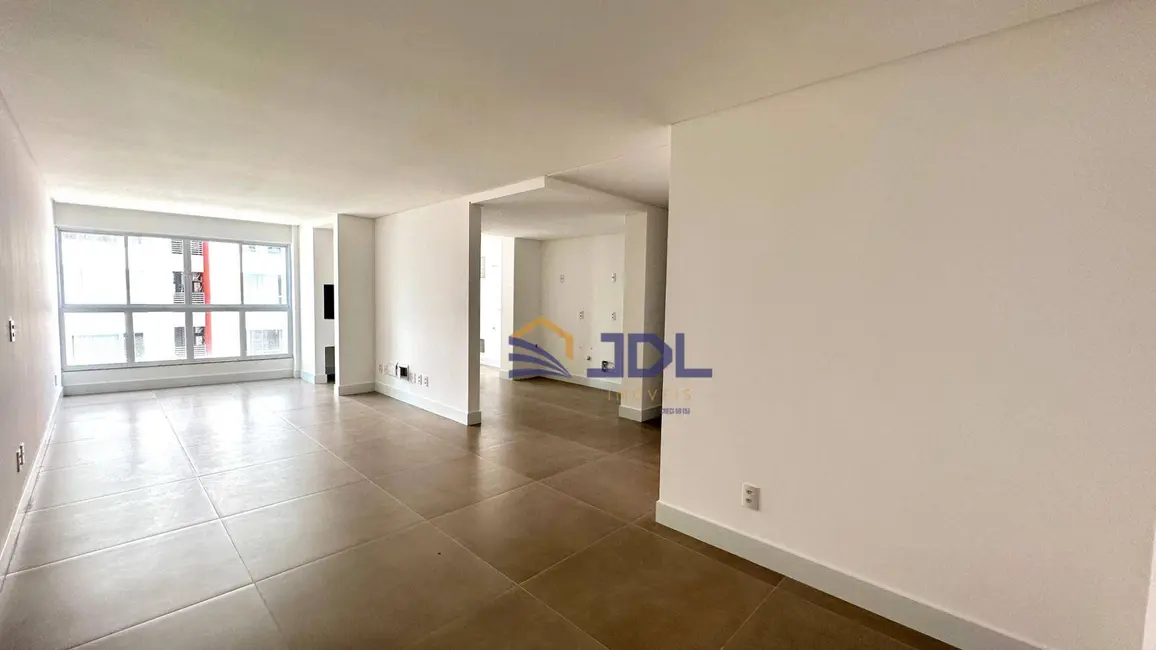 Foto 1 de Apartamento com 3 quartos à venda, 204m2 em Centro, Blumenau - SC