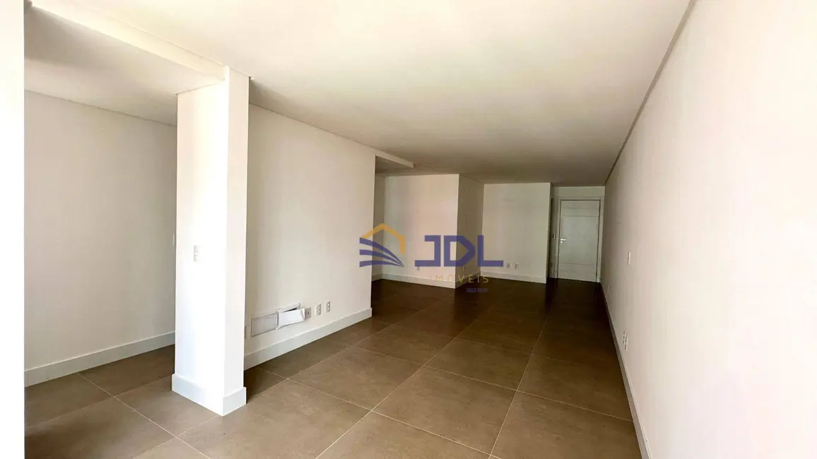 Foto 2 de Apartamento com 3 quartos à venda, 204m2 em Centro, Blumenau - SC