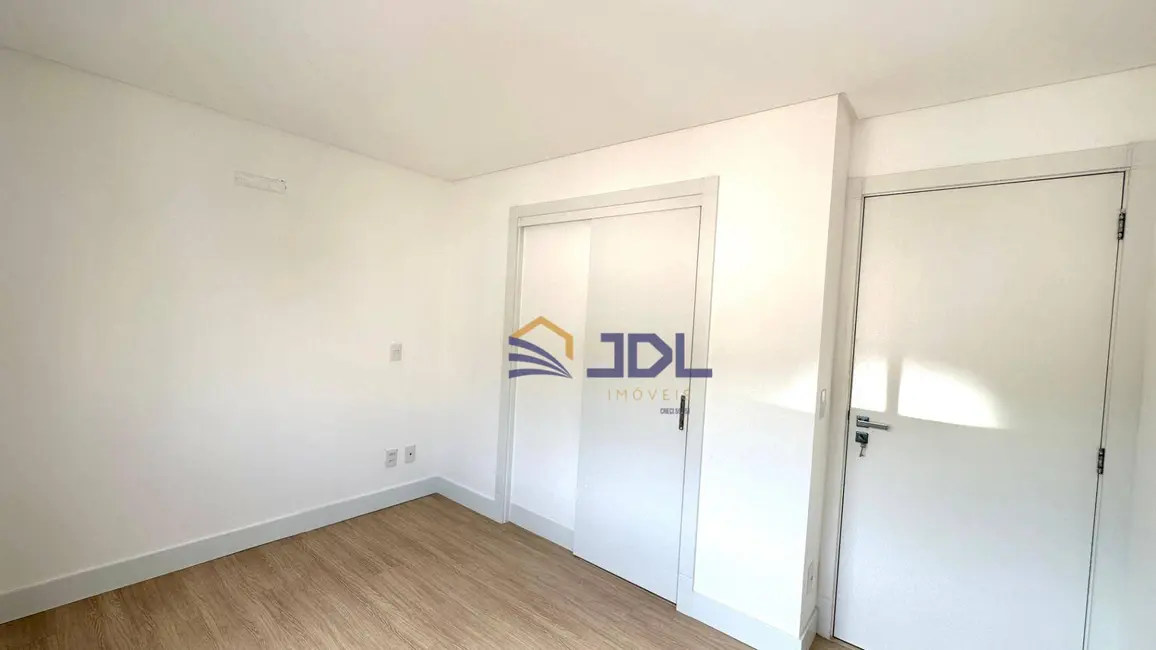 Apartamento com 3 quartos à venda, 204m2 em Centro, Blumenau - SC - imagem 8 Foto 8 de Apartamento com 3 quartos à venda, 204m2 em Centro, Blumenau - SC