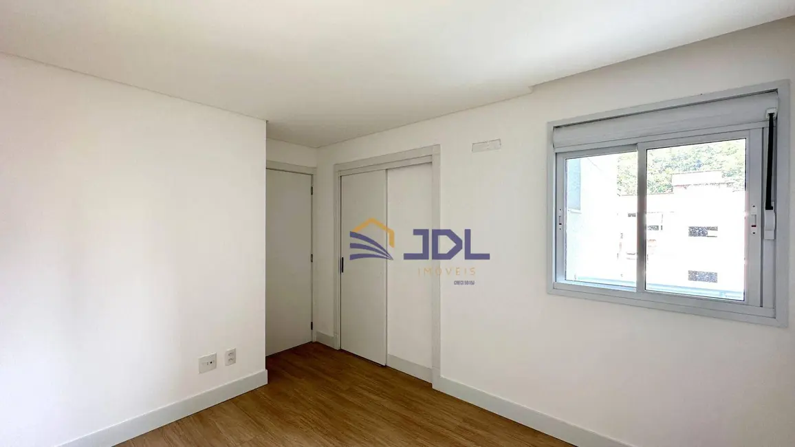 Apartamento com 3 quartos à venda, 204m2 em Centro, Blumenau - SC - imagem 7 Foto 7 de Apartamento com 3 quartos à venda, 204m2 em Centro, Blumenau - SC