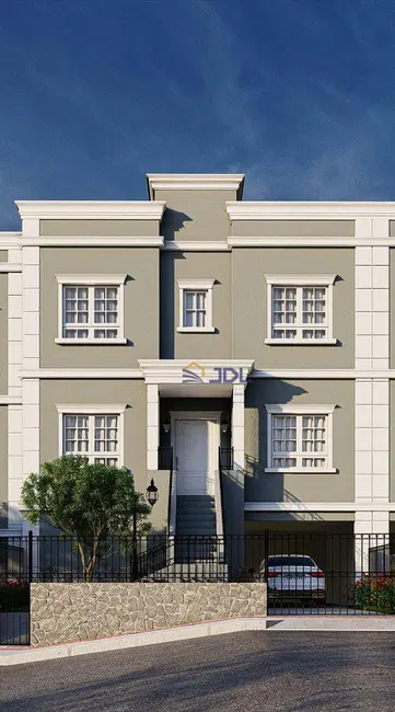 Sobrado com 2 quartos à venda, 181m2 em Garcia, Blumenau - SC - imagem 3 Foto 3 de Sobrado com 2 quartos à venda, 181m2 em Garcia, Blumenau - SC