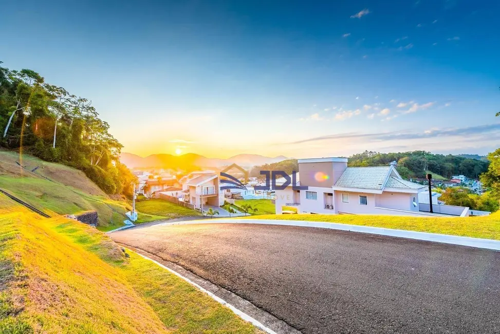 Foto 3 de Terreno / Lote à venda, 364m2 em Itoupava Central, Blumenau - SC