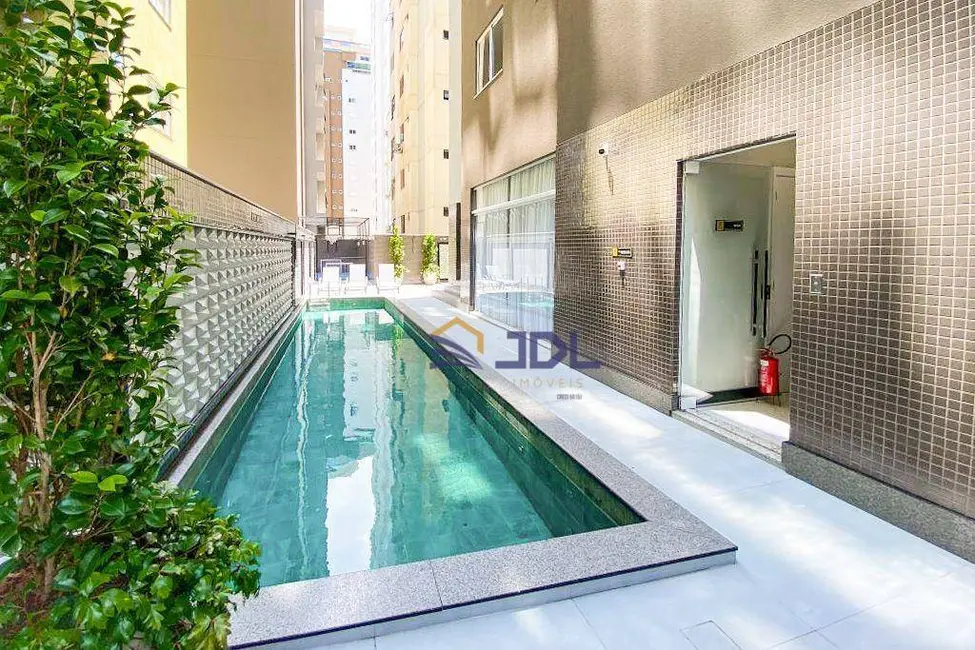 Foto 3 de Apartamento com 3 quartos à venda, 100m2 em Meia Praia, Itapema - SC