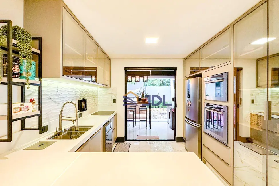 Casa com 3 quartos à venda, 200m2 em Itoupava Norte, Blumenau - SC - imagem 6 Foto 6 de Casa com 3 quartos à venda, 200m2 em Itoupava Norte, Blumenau - SC