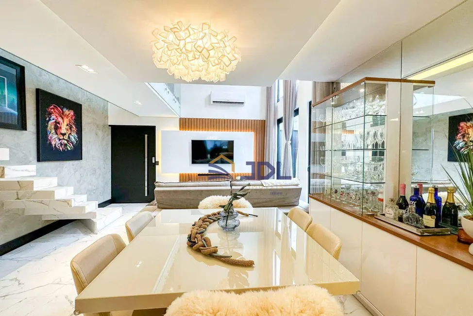 Casa com 3 quartos à venda, 200m2 em Itoupava Norte, Blumenau - SC - imagem 7 Foto 7 de Casa com 3 quartos à venda, 200m2 em Itoupava Norte, Blumenau - SC