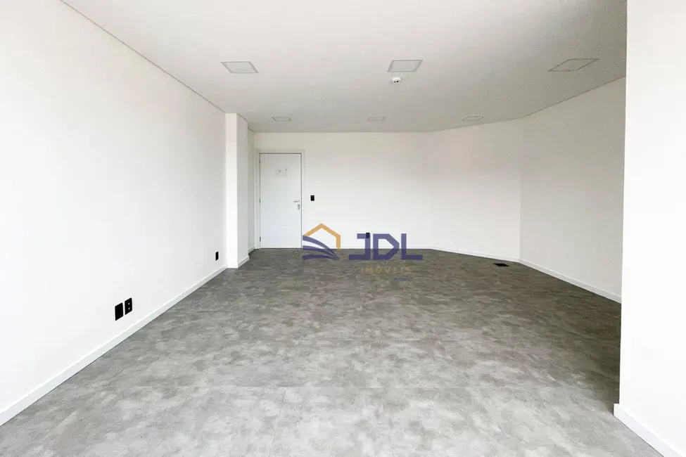 Sala Comercial à venda, 80m2 em Centro, Blumenau - SC - imagem 4 Foto 4 de Sala Comercial à venda, 80m2 em Centro, Blumenau - SC