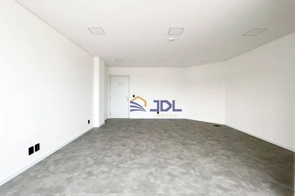 Sala Comercial à venda, 80m2 em Centro, Blumenau - SC - imagem 3 Foto 3 de Sala Comercial à venda, 80m2 em Centro, Blumenau - SC