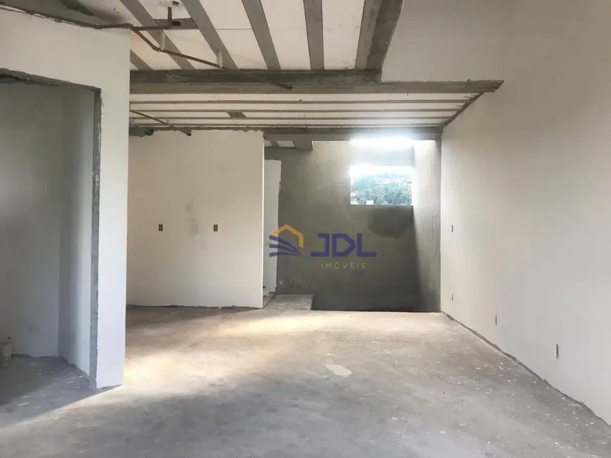 Sobrado com 3 quartos à venda, 91m2 em Vila Nova, Blumenau - SC - imagem 7 Foto 7 de Sobrado com 3 quartos à venda, 91m2 em Vila Nova, Blumenau - SC