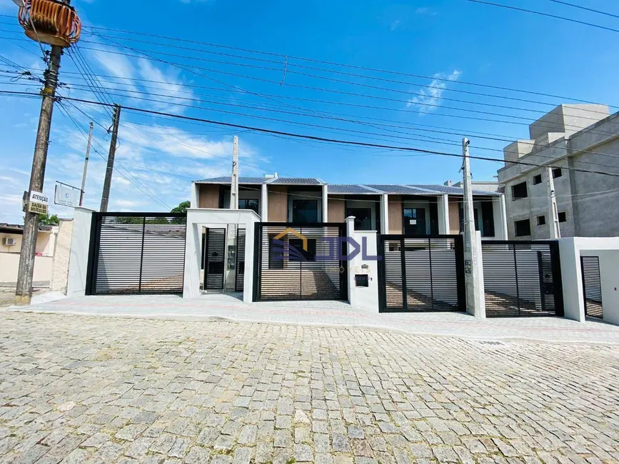 Sobrado com 2 quartos à venda, 119m2 em Velha, Blumenau - SC - imagem 3 Foto 3 de Sobrado com 2 quartos à venda, 119m2 em Velha, Blumenau - SC