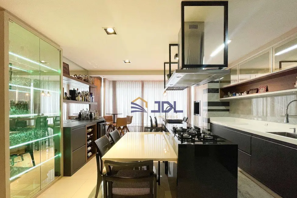 Apartamento com 3 quartos à venda, 120m2 em Itoupava Seca, Blumenau - SC - imagem 8 Foto 8 de Apartamento com 3 quartos à venda, 120m2 em Itoupava Seca, Blumenau - SC