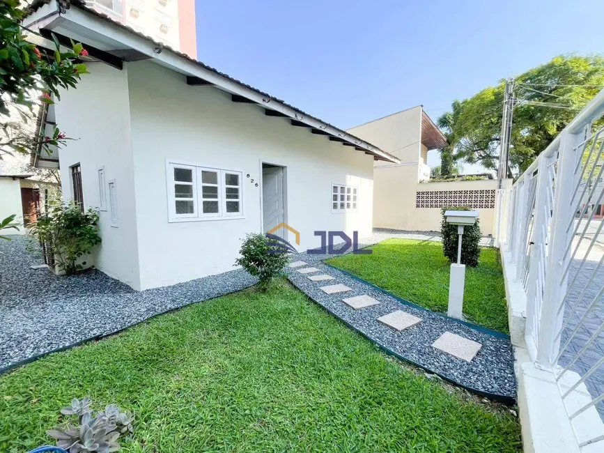 Foto 1 de Casa com 2 quartos à venda, 326m2 em Ponta Aguda, Blumenau - SC