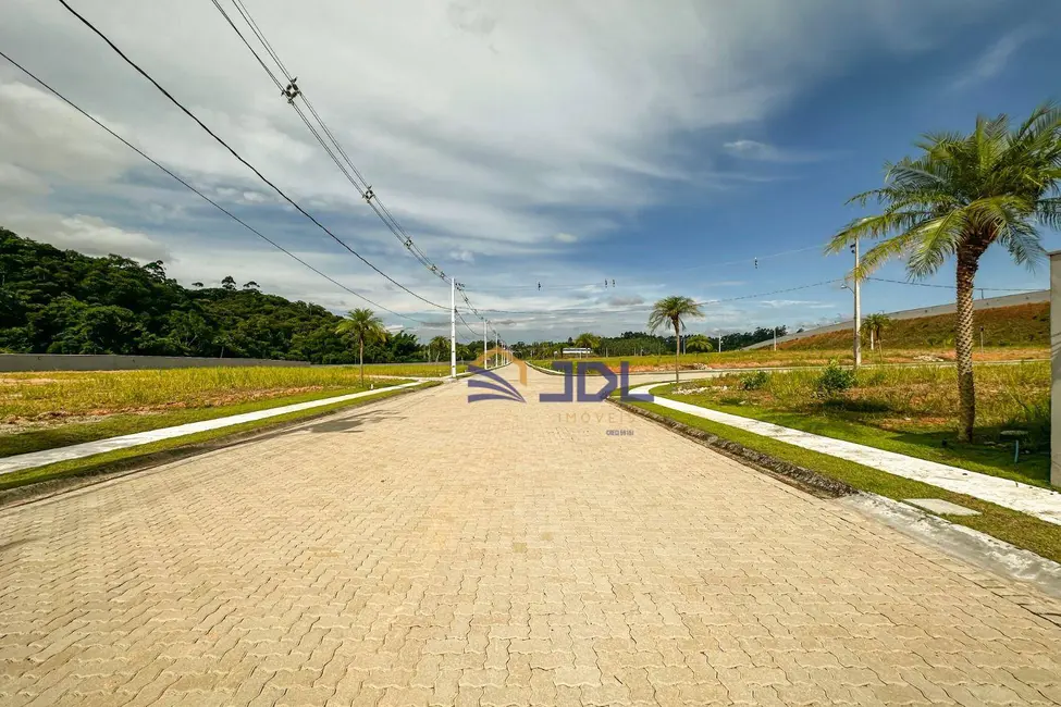 Foto 6 de Terreno / Lote à venda, 674m2 em Bateas, Brusque - SC