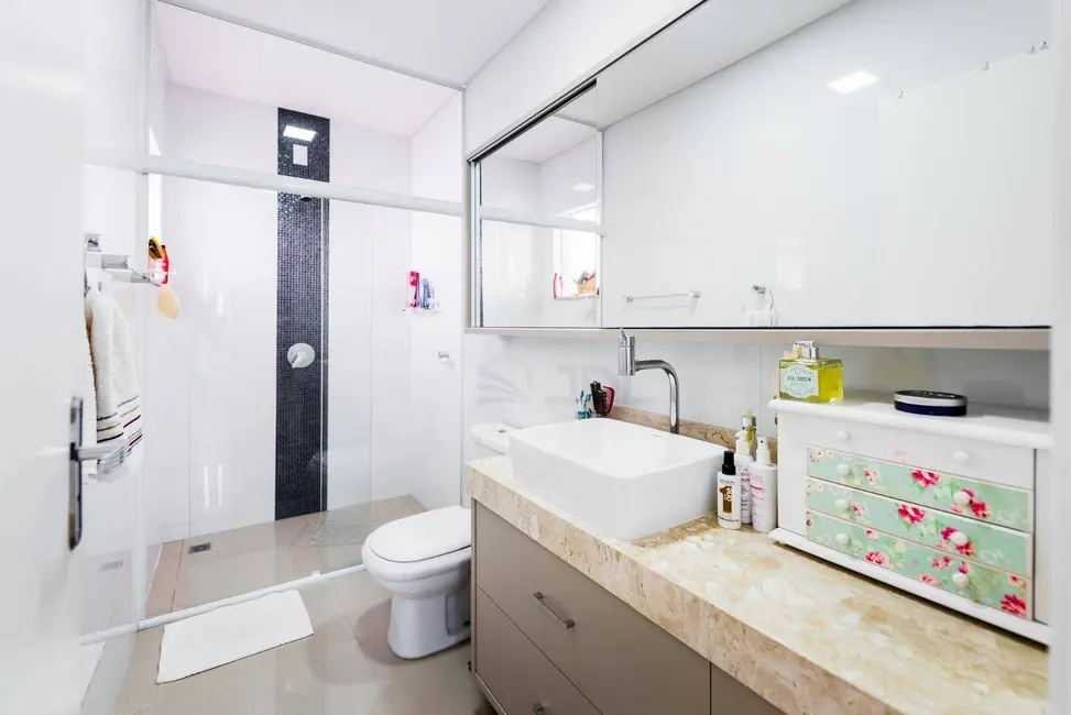 Casa de Condomínio com 3 quartos à venda, 365m2 em Itoupava Central, Blumenau - SC - imagem 5 Foto 5 de Casa de Condomínio com 3 quartos à venda, 365m2 em Itoupava Central, Blumenau - SC