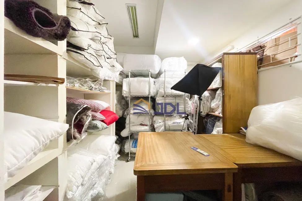 Foto 4 de Loja à venda, 100m2 em Centro, Balneario Camboriu - SC