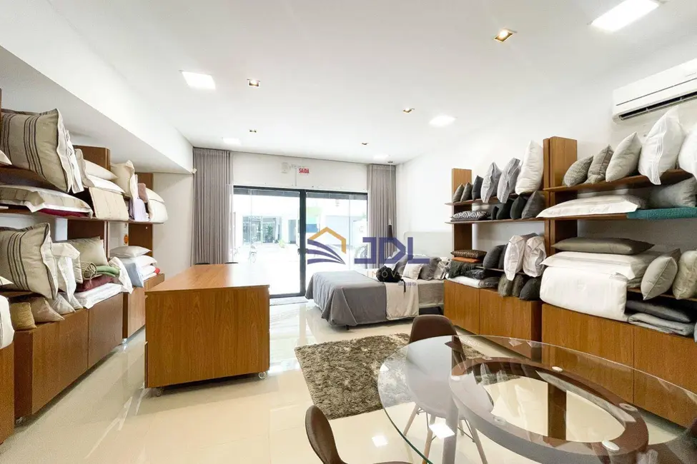Foto 6 de Loja à venda, 100m2 em Centro, Balneario Camboriu - SC