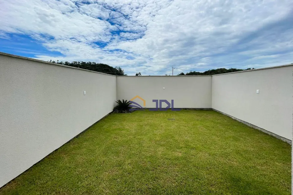 Casa com 3 quartos à venda, 180m2 em Gaspar Mirim, Gaspar - SC - imagem 2 Foto 2 de Casa com 3 quartos à venda, 180m2 em Gaspar Mirim, Gaspar - SC