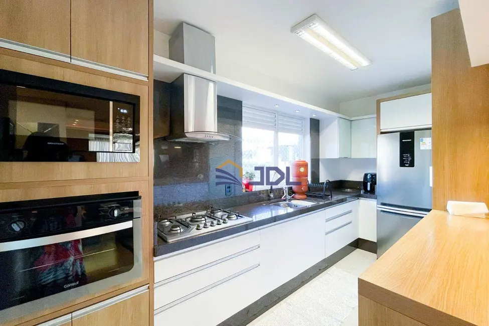 Apartamento com 3 quartos à venda, 153m2 em Vila Nova, Blumenau - SC - imagem 6 Foto 6 de Apartamento com 3 quartos à venda, 153m2 em Vila Nova, Blumenau - SC
