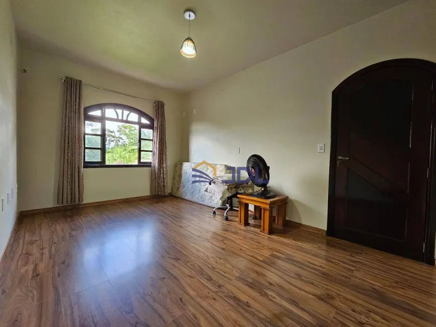 Casa com 3 quartos à venda, 930m2 em Valparaiso, Blumenau - SC - imagem 7 Foto 7 de Casa com 3 quartos à venda, 930m2 em Valparaiso, Blumenau - SC