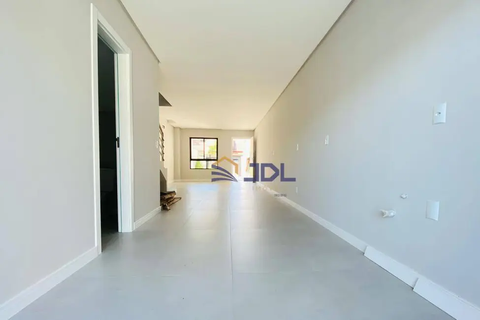 Sobrado com 3 quartos à venda, 150m2 em Vorstadt, Blumenau - SC - imagem 3 Foto 3 de Sobrado com 3 quartos à venda, 150m2 em Vorstadt, Blumenau - SC