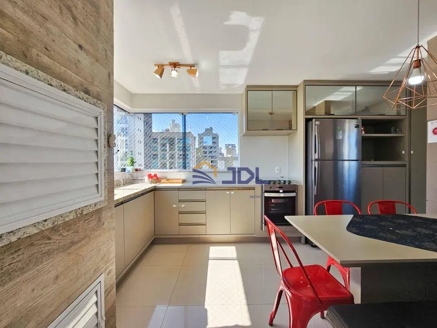 Foto 3 de Cobertura com 4 quartos à venda, 269m2 em Meia Praia, Itapema - SC