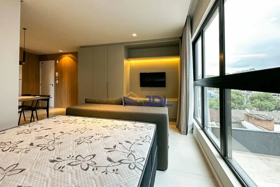 Apartamento com 1 quarto à venda, 80m2 em Ponta Aguda, Blumenau - SC - imagem 4 Foto 4 de Apartamento com 1 quarto à venda, 80m2 em Ponta Aguda, Blumenau - SC