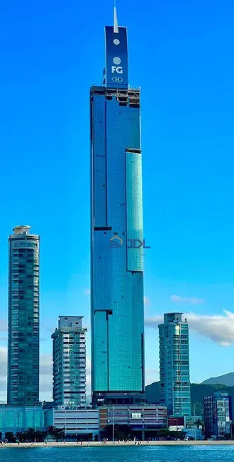 Apartamento com 4 quartos à venda, 194m2 em Balneario Camboriu - SC - imagem 2 Foto 2 de Apartamento com 4 quartos à venda, 194m2 em Balneario Camboriu - SC