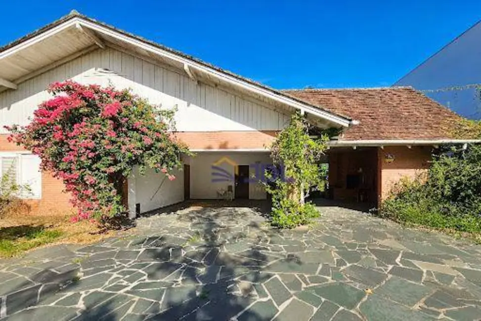 Casa com 6 quartos à venda, 1664m2 em Jardim Blumenau, Blumenau - SC - imagem 5 Foto 5 de Casa com 6 quartos à venda, 1664m2 em Jardim Blumenau, Blumenau - SC