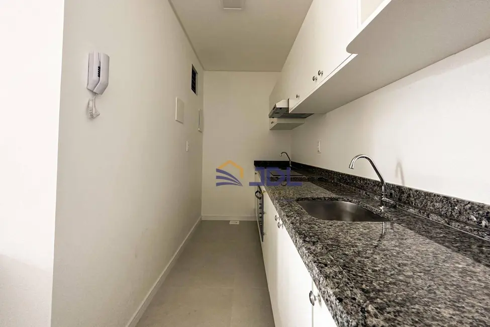 Apartamento com 1 quarto à venda, 34m2 em Garcia, Blumenau - SC - imagem 3 Foto 3 de Apartamento com 1 quarto à venda, 34m2 em Garcia, Blumenau - SC
