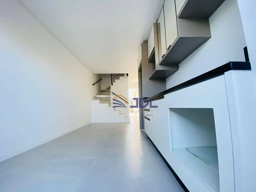 Foto 7 de Sobrado com 2 quartos à venda, 135m2 em Figueira, Gaspar - SC