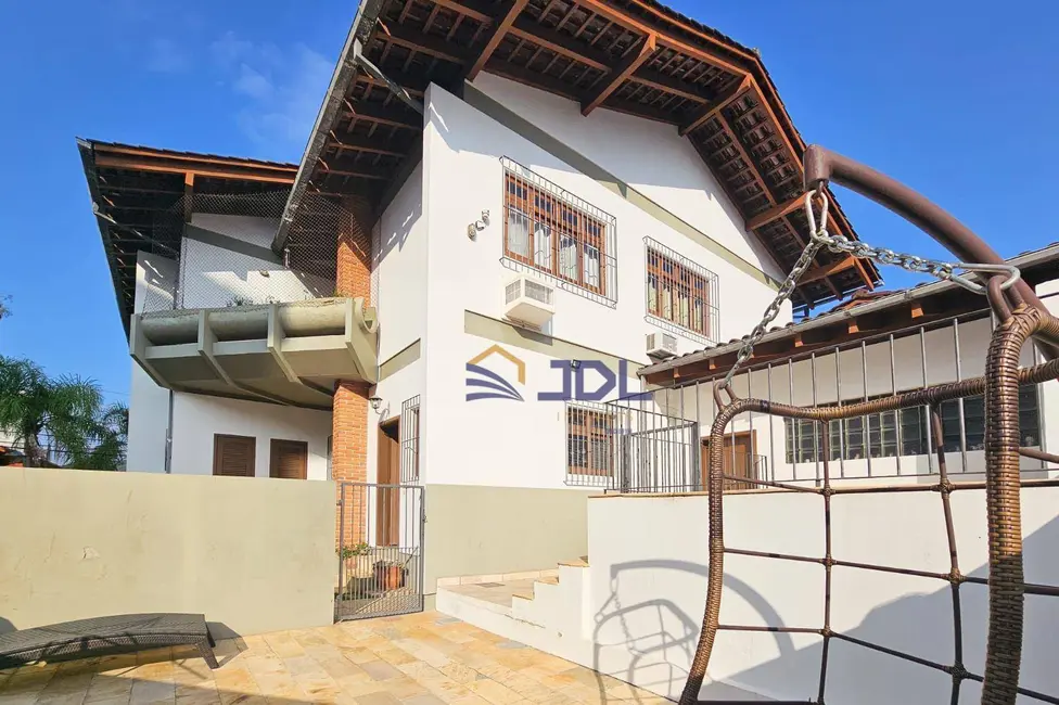 Foto 1 de Casa com 6 quartos à venda, 503m2 em Ponta Aguda, Blumenau - SC