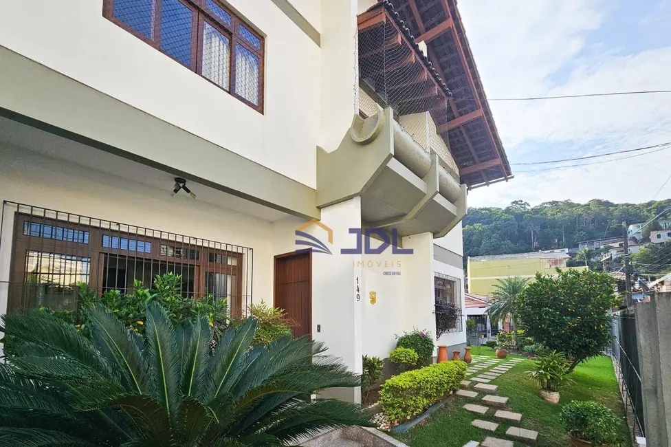 Casa com 6 quartos à venda, 503m2 em Ponta Aguda, Blumenau - SC - imagem 3 Foto 3 de Casa com 6 quartos à venda, 503m2 em Ponta Aguda, Blumenau - SC