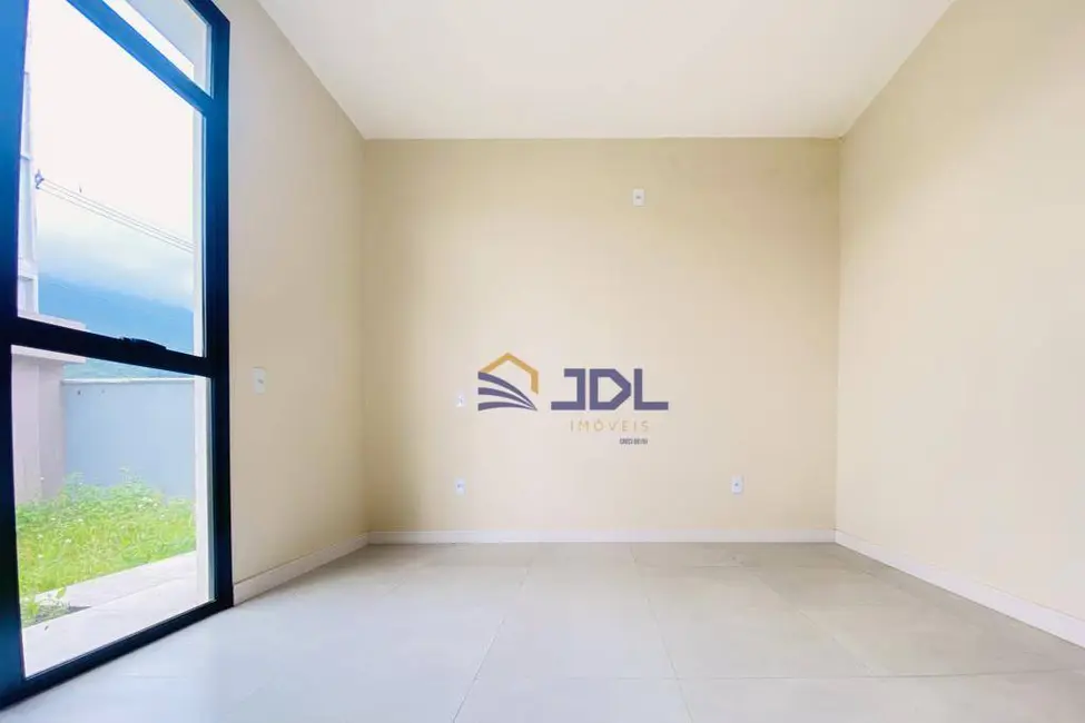 Foto 6 de Casa com 3 quartos à venda, 360m2 em Warnow, Indaial - SC