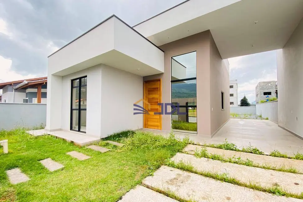 Foto 1 de Casa com 3 quartos à venda, 360m2 em Warnow, Indaial - SC