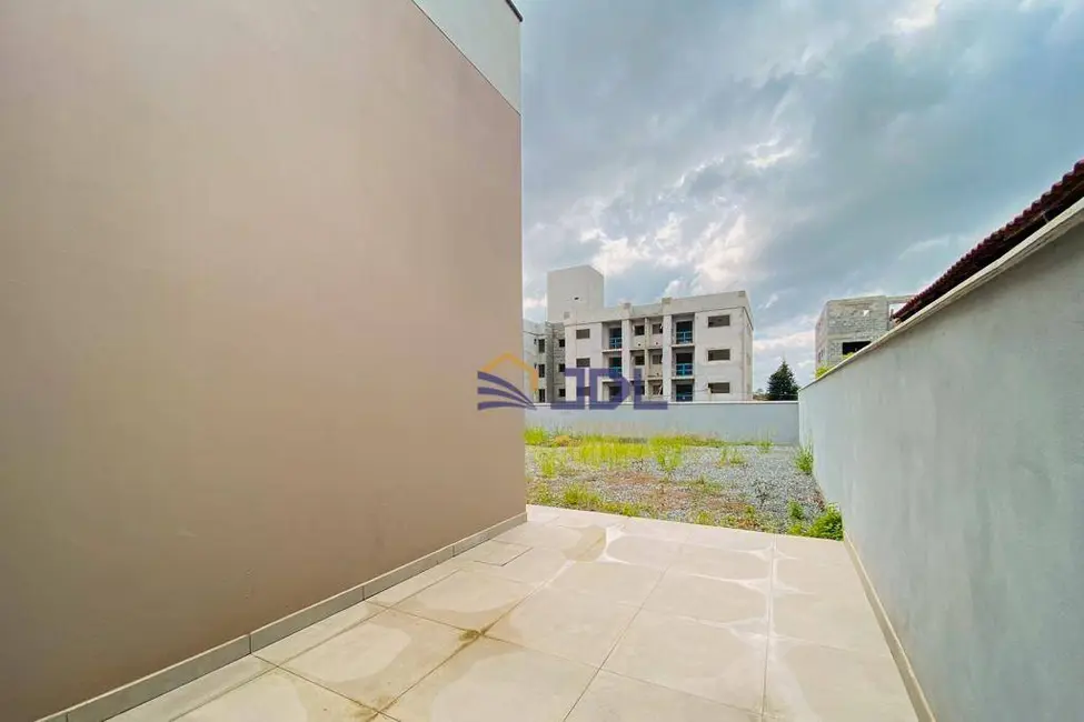 Foto 4 de Casa com 3 quartos à venda, 360m2 em Warnow, Indaial - SC