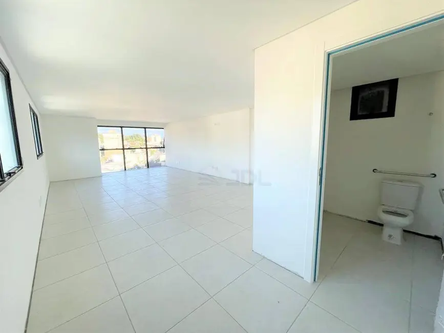 Sala Comercial à venda, 110m2 em Vila Nova, Blumenau - SC - imagem 9 Foto 9 de Sala Comercial à venda, 110m2 em Vila Nova, Blumenau - SC