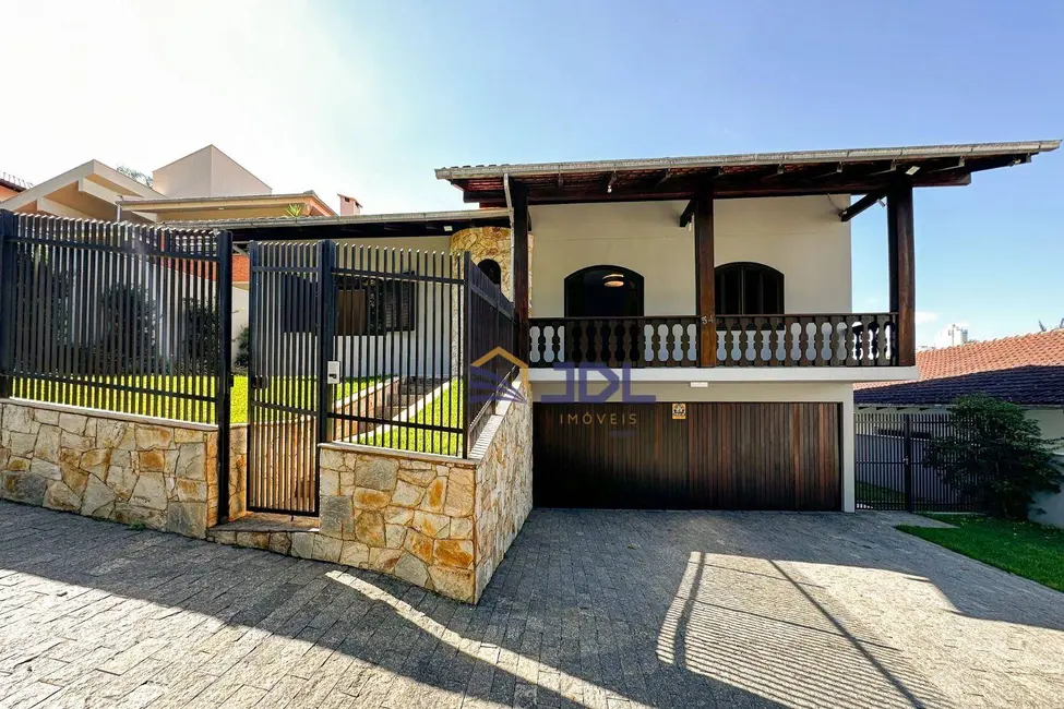 Foto 1 de Casa com 3 quartos à venda, 581m2 em Vila Nova, Blumenau - SC