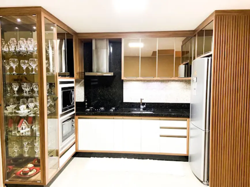 Casa com 2 quartos à venda, 260m2 em Velha Central, Blumenau - SC - imagem 5 Foto 5 de Casa com 2 quartos à venda, 260m2 em Velha Central, Blumenau - SC
