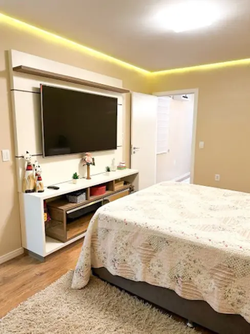 Casa com 2 quartos à venda, 260m2 em Velha Central, Blumenau - SC - imagem 2 Foto 2 de Casa com 2 quartos à venda, 260m2 em Velha Central, Blumenau - SC