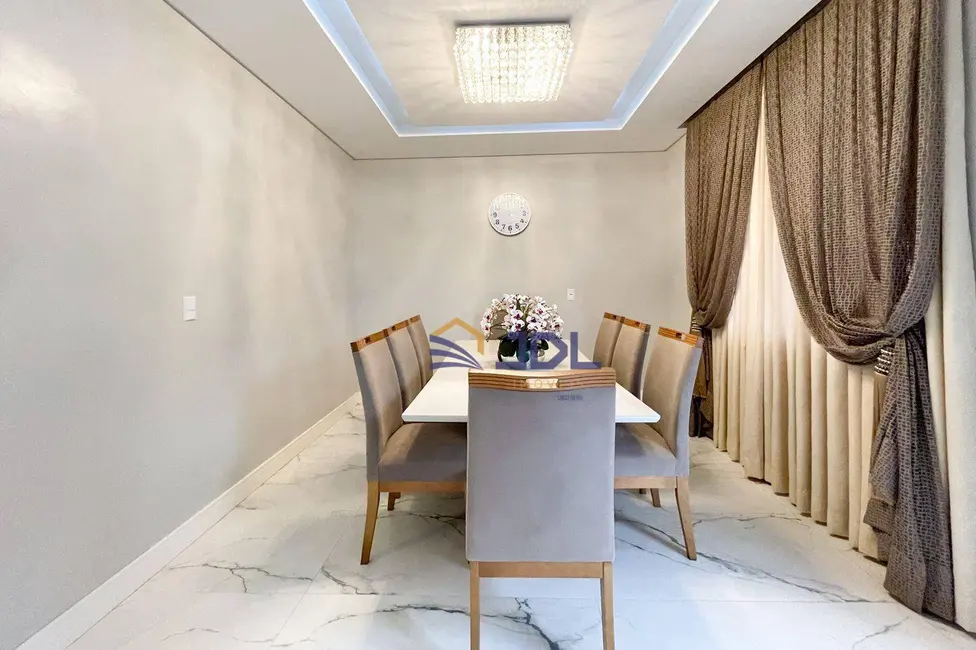 Casa com 3 quartos à venda, 388m2 em Fortaleza Alta, Blumenau - SC - imagem 7 Foto 7 de Casa com 3 quartos à venda, 388m2 em Fortaleza Alta, Blumenau - SC