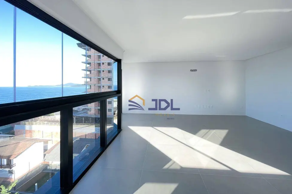 Foto 3 de Apartamento com 3 quartos à venda, 134m2 em Centro, Balneario Picarras - SC