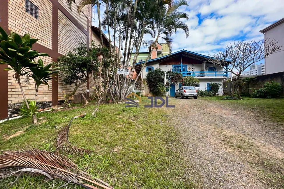 Terreno / Lote à venda, 408m2 em Vila Nova, Blumenau - SC - imagem 3 Foto 3 de Terreno / Lote à venda, 408m2 em Vila Nova, Blumenau - SC