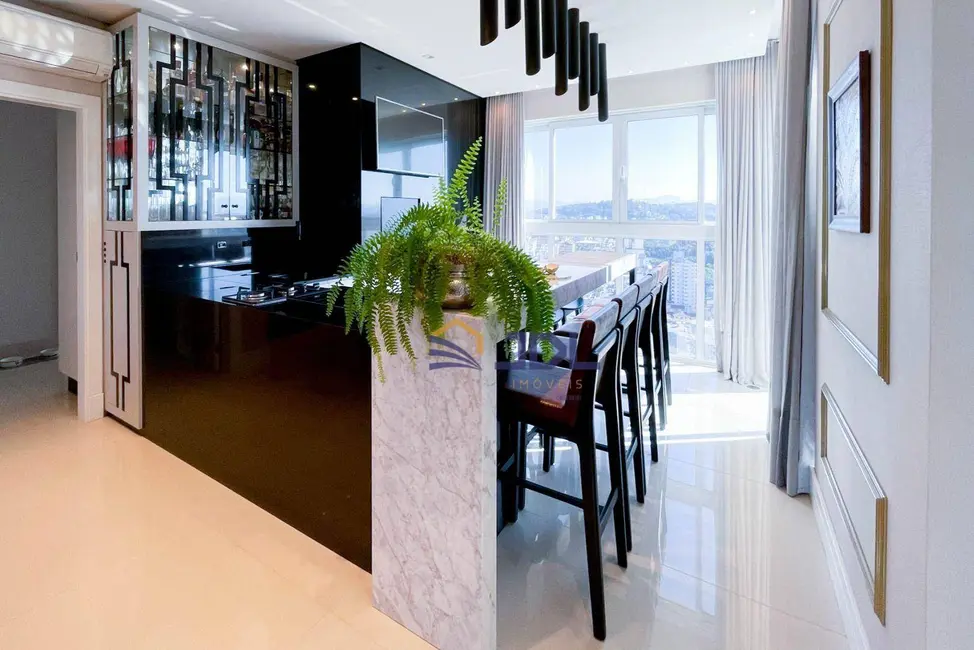 Apartamento com 3 quartos à venda, 337m2 em Victor Konder, Blumenau - SC - imagem 8 Foto 8 de Apartamento com 3 quartos à venda, 337m2 em Victor Konder, Blumenau - SC