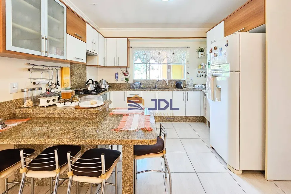 Casa com 3 quartos à venda, 147m2 em Água Verde, Blumenau - SC - imagem 9 Foto 9 de Casa com 3 quartos à venda, 147m2 em Água Verde, Blumenau - SC